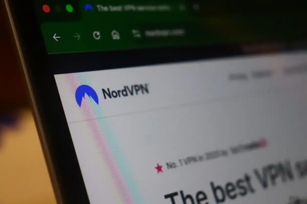 La justice espagnole soutient NordVPN face à son refus de bloquer des sites pirates IPTV, provoquant l'incrédulité des ayants droit.