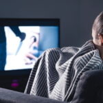 Le binge watching : quand la consommation excessive de séries nuit à la santé