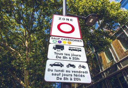 Le Conseil constitutionnel annule la suppression des zones à faibles émissions pour les véhicules polluants