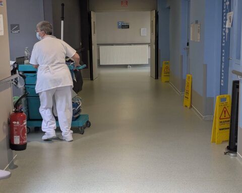 Le gouvernement français veut exigé des antécédents judiciaires pour les professionnels de santé en contact avec des patients vulnérables