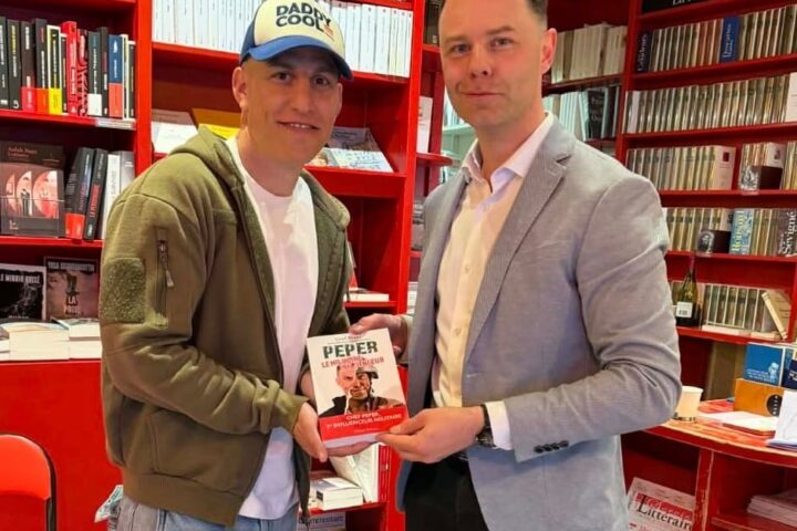 Le militaire influenceur Chef Peper publie son livre !