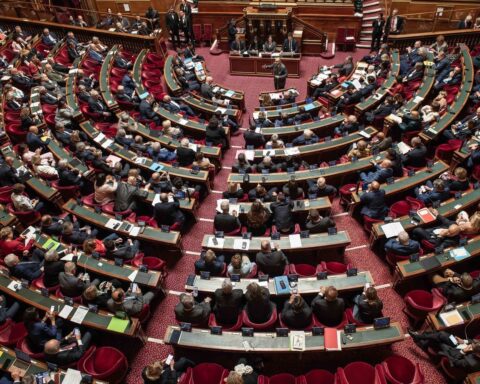 Le Rassemblement national évoque des ralliements possibles d'élus de droite et du centre au Sénat