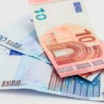 Le Smic devrait connaître une augmentation de 2% prochainement.