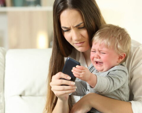 Les caprices des enfants de moins de 5 ans : une réaction à la frustration et non un comportement volontaire