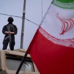 Les États-Unis espèrent un accord pour mettre fin à la guerre alors que l'Iran maintient la tension mondiale