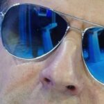 Les lunettes d'Emmanuel Macron, emblème du savoir-faire français, soulèvent des questions sur leur origine réelle