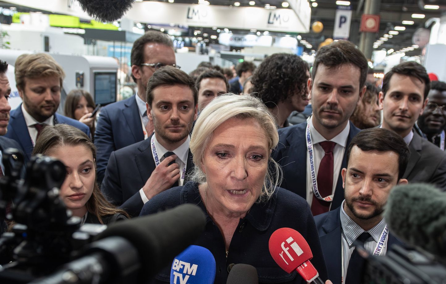Marine Le Pen propose de taxer les surprofits de TotalEnergies si les plafonnements des prix échouent