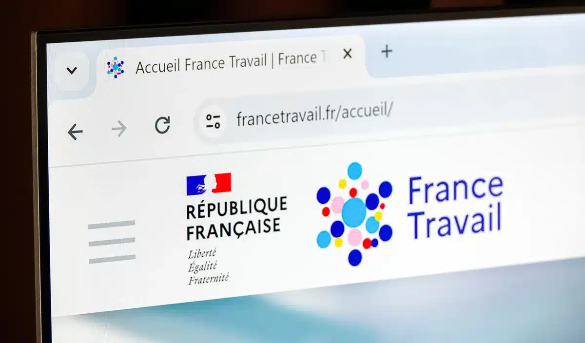 Mauvaise nouvelle pour les employeurs : depuis avril 2026, cinq mois de travail suffisent pour bénéficier des allocations chômage dès le début de carrière.