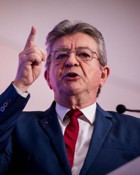 Mélenchon appelle les partis de gauche à éviter le « suicide anti-LFI » en vue de 2027