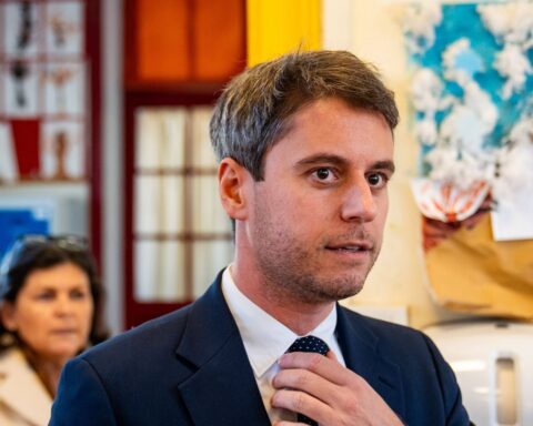 Présidentielle 2027 : Renaissance continue de favoriser la candidature de Gabriel Attal