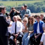 Raphaël Glucksmann se donne trois mois pour décider de sa candidature à l’élection présidentielle de 2027