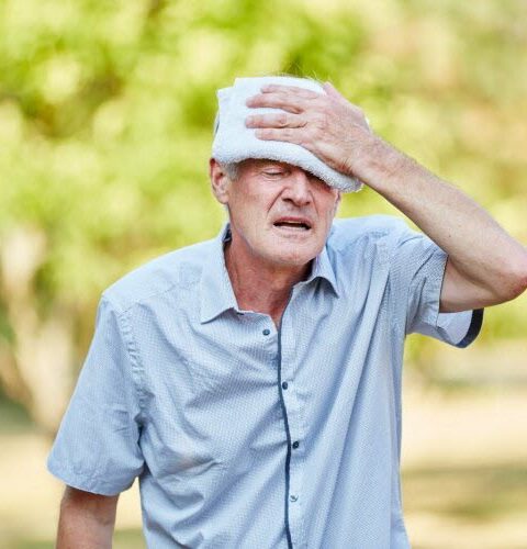 Reconnaître les pathologies liées à la chaleur : insolation, déshydratation et autres risques sanitaires