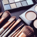 Réduire l'utilisation de cosmétiques permet de diminuer l'exposition aux perturbateurs endocriniens en cinq jours