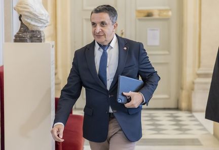 Retour de l'ambassadeur de France en Algérie : un pas vers une relation apaisée, selon le député Belkhir Belhaddad