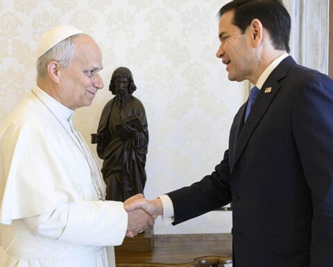 Rubio cherche à rétablir sa relation avec le pape après son conflit avec Trump