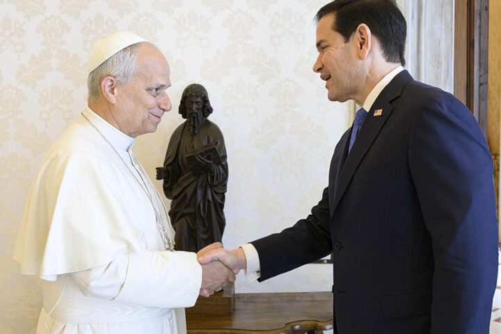 Rubio cherche à rétablir sa relation avec le pape après son conflit avec Trump