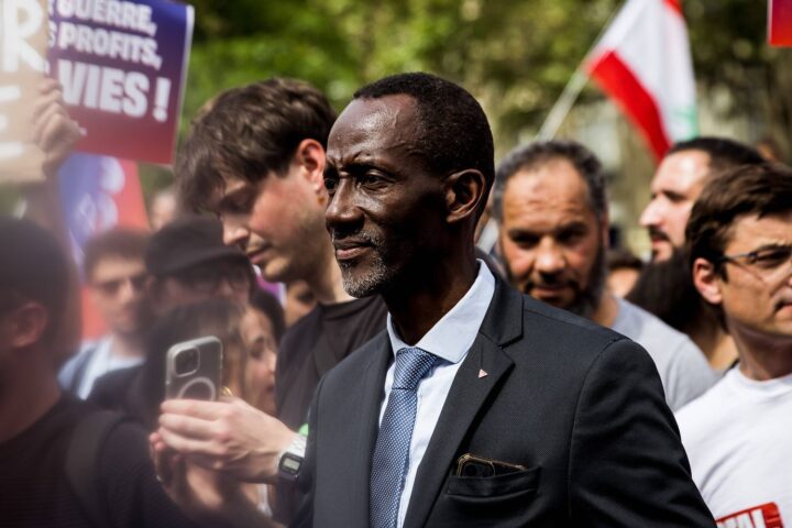 Saint-Denis : le maire Bally Bagayoko confirme que le portrait de Macron restera décroché