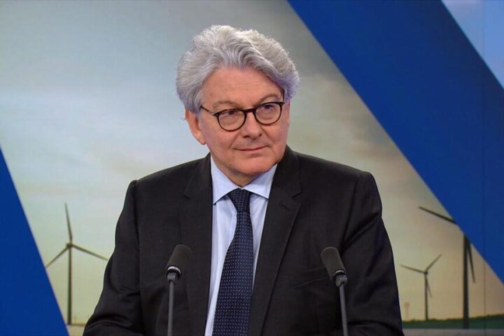Thierry Breton : l'État doit redistribuer, pas profiter de la hausse des carburants