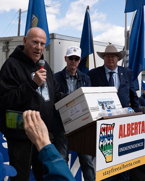 Un référendum sur l'indépendance de l'Alberta pourrait être organisé avant la fin de l'année