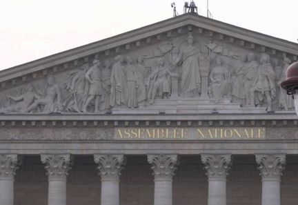 Ve République : les nominations présidentielles relancent le débat sur le pouvoir exécutif en France