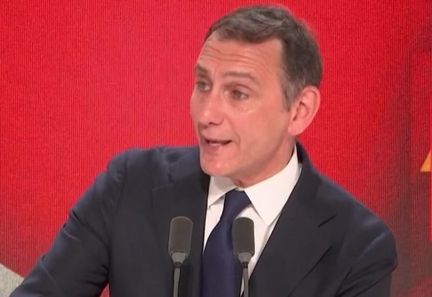 Visite de Gérald Darmanin en Algérie : appel à une diplomatie ferme pour discuter du cas de Christophe Gleizes