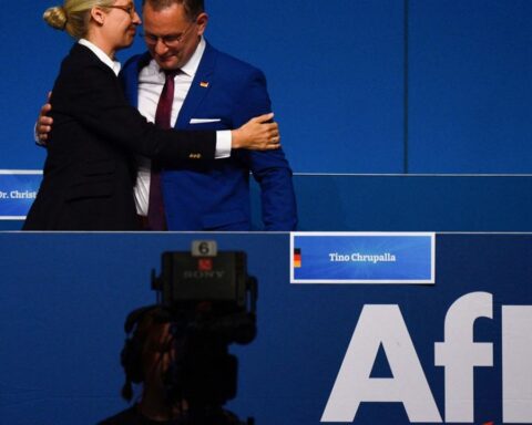 Crise au sommet de l'AfD : la rivalité Weidel–Chrupalla fragilise la principale force d'opposition allemande