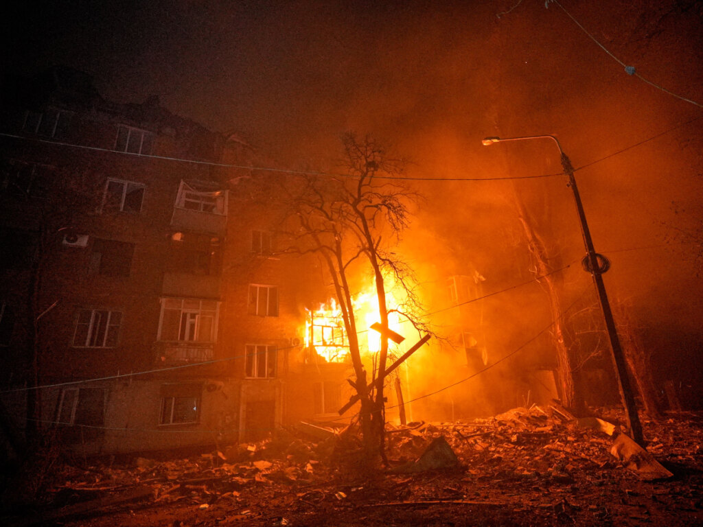 La Russie frappe l'Ukraine avec 729 engins militaires dans la nuit du 2 juin — 11 morts et 94 blessés