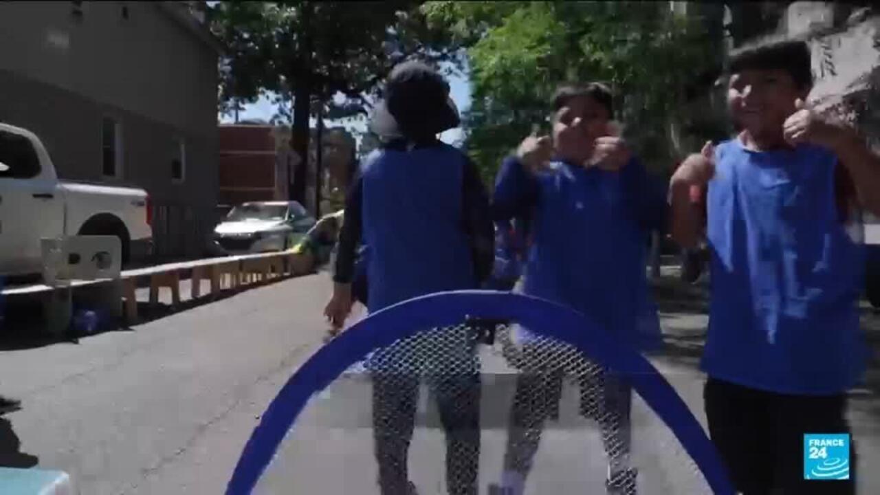 À New York, la Coupe du monde se déroule dans les rues pour les enfants des quartiers défavorisés : Les Léopards de la R... au cœur de l'événement.