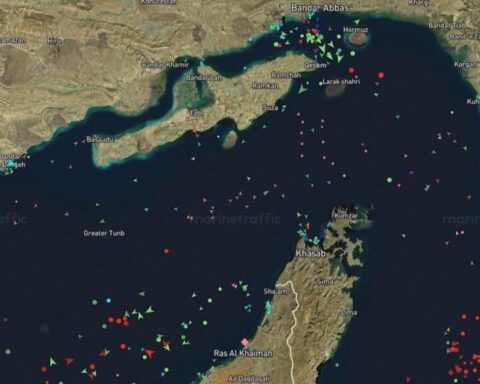Accord entre l'Iran et les États-Unis : baisse des prix du pétrole et tensions persistantes