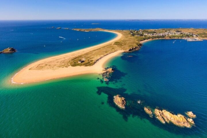 Alerte sécheresse sur l'île de Houat dans le Morbihan en raison de la forte affluence touristique