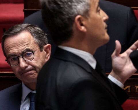 Bruno Retailleau défend Gérald Darmanin face à la controverse de l'affaire Lyhanna
