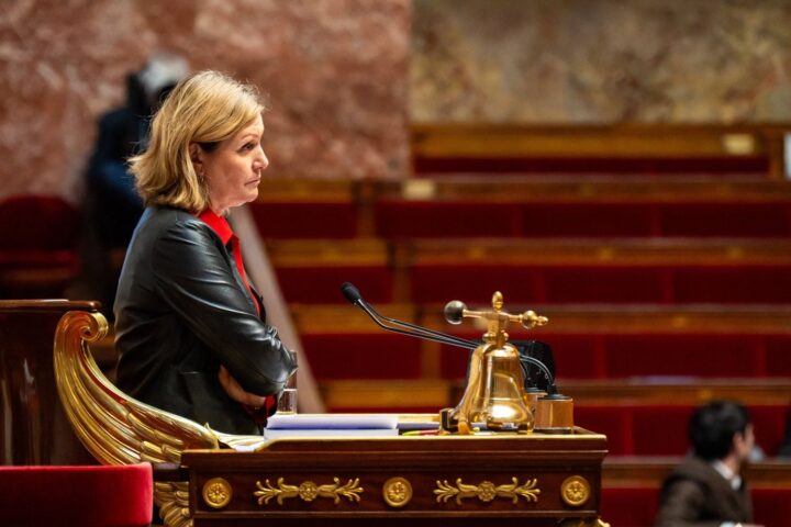 Budget 2027 : Yaël Braun-Pivet plaide pour une adoption rapide par le 49.3