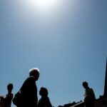Canicule : 49 départements placés en vigilance rouge face à des températures record