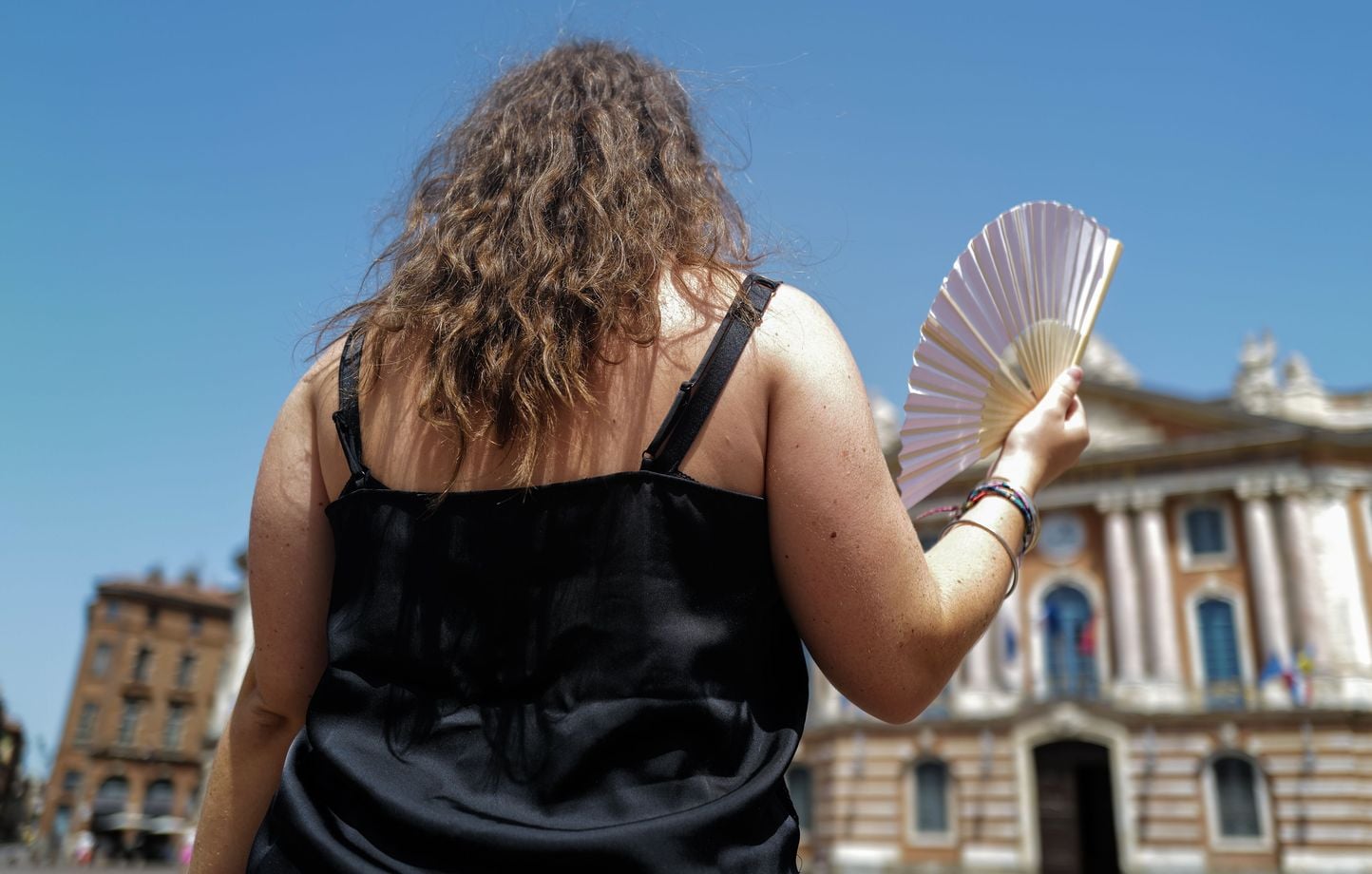 Canicule : 54 départements sous vigilance rouge, des records de chaleur atteints en France