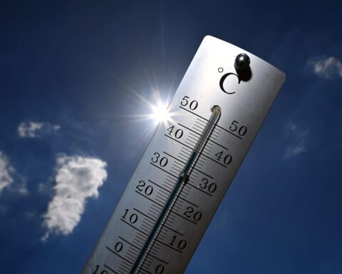 Canicule : 61 départements en vigilance rouge, jusqu'à 41°C attendus aujourd'hui
