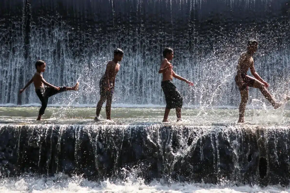 Canicule confirmée début juillet : des températures atteignant jusqu'à 45°C attendues.