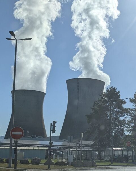 Canicule : trois réacteurs nucléaires en France arrêtés en raison de la hausse des températures