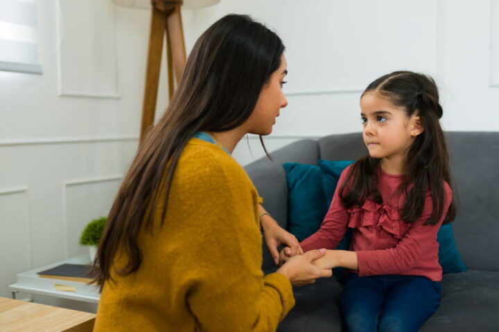 Comment annoncer une séparation aux enfants selon les experts en psychologie