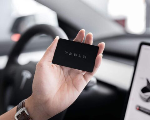 Conduite autonome : Tesla aurait-il influencé les régulateurs européens ?