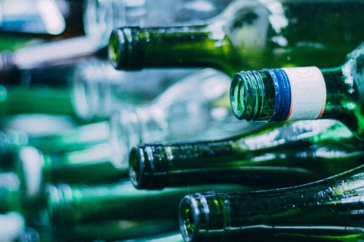 Consigne du verre : un an après, le bilan de l'expérimentation professionnelle reste décevant