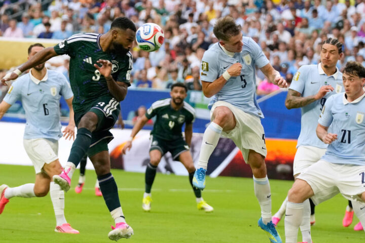 Coupe du Monde 2026 : L'Arabie saoudite défie l'Uruguay avec bravoure 
Coupe du Monde 2026 : Lamouchi en danger ? L'avenir du sélectionneur en question...