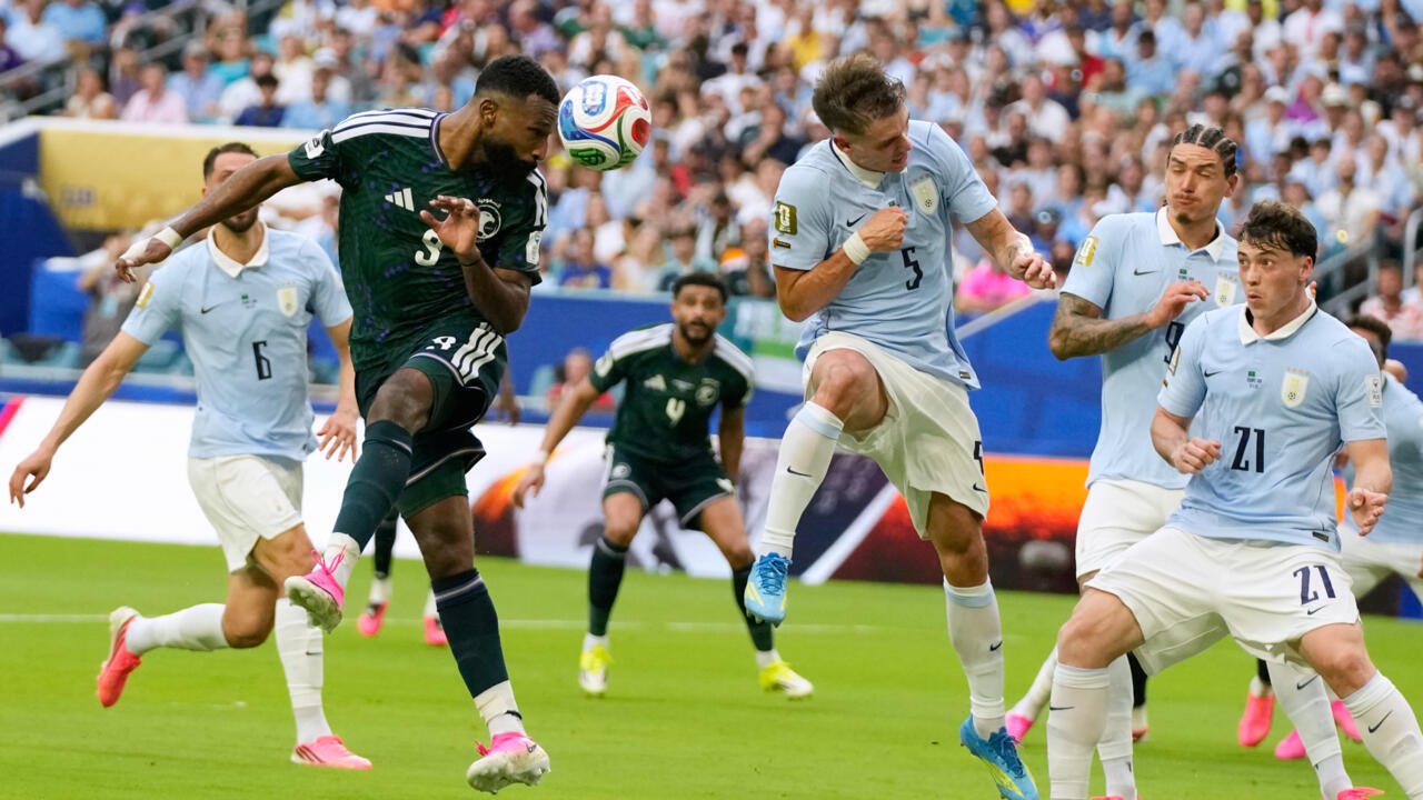 Coupe du Monde 2026 : L'Arabie saoudite défie l'Uruguay avec bravoure 
Coupe du Monde 2026 : Lamouchi en danger ? L'avenir du sélectionneur en question...