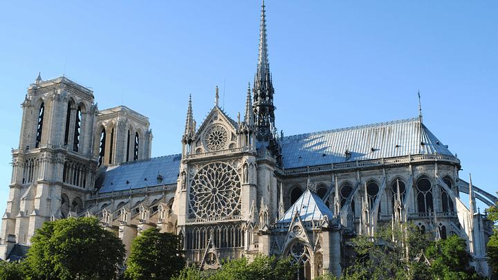 Des fouilles à Notre-Dame de Paris mettent au jour des artefacts romains et médiévaux