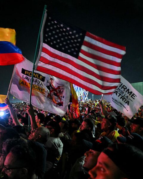 Élections présidentielles en Colombie : le second tour se profile avec de la Espriella contre Petro