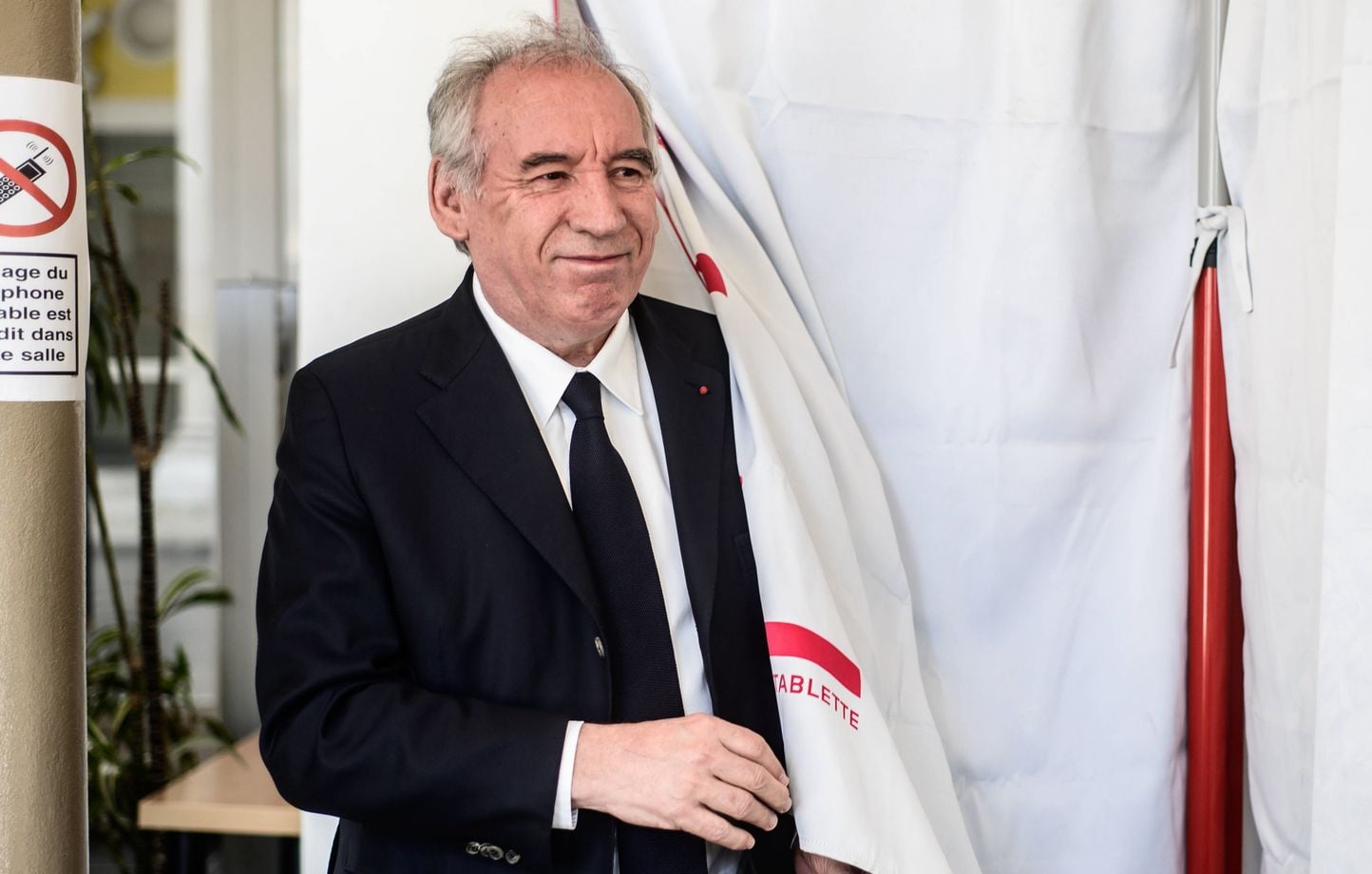 François Bayrou déclare qu'il n'est « pas candidat » à la présidentielle de 2027