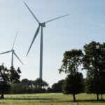 Investir dans l’éolien citoyen en France : une option financière avantageuse pour les communautés locales