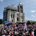 Jean-Luc Mélenchon appelle à une approche plus présidentielle lors de son meeting à Saint-Denis