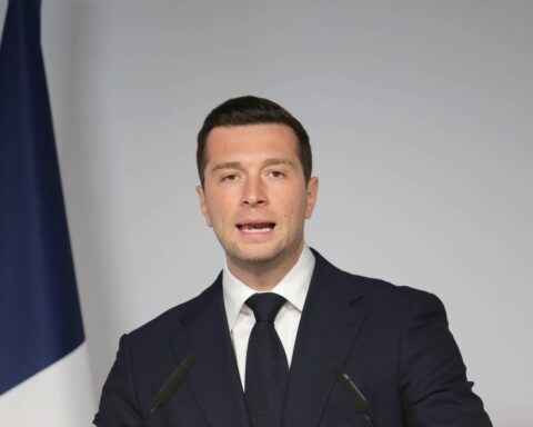 Jordan Bardella propose de réduire de moitié la contribution de la France au budget de l’Union européenne