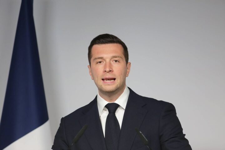 Jordan Bardella propose de réduire de moitié la contribution de la France au budget de l’Union européenne