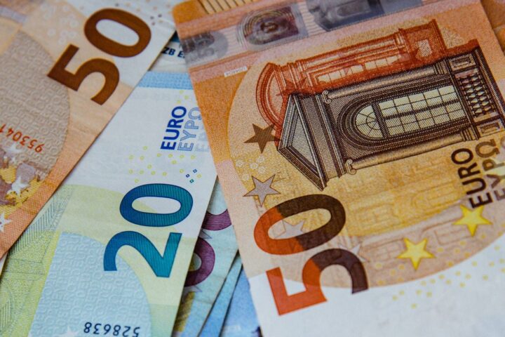 La Banque de France s'engage pour des billets de banque plus écologiques avec du coton bio